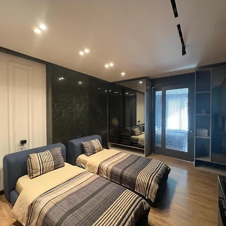 Apartment Remarkable *