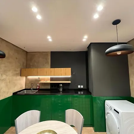 Apartment Remarkable